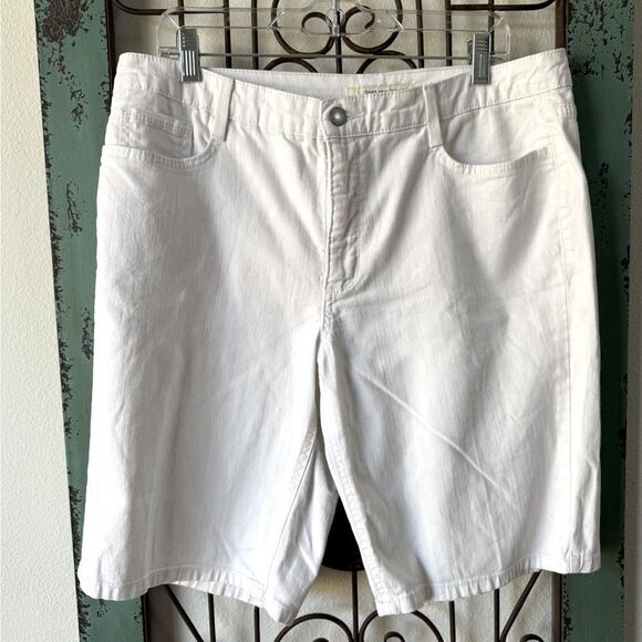 Jones of New York Sutton Short white denim. Sz 14 - Picture 1 of 6